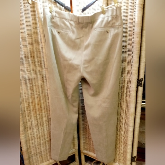 6a by Axis Slacks Khaki Fine Corduroy Pleated Front Size 40/32" inseam - Picture 4 of 9